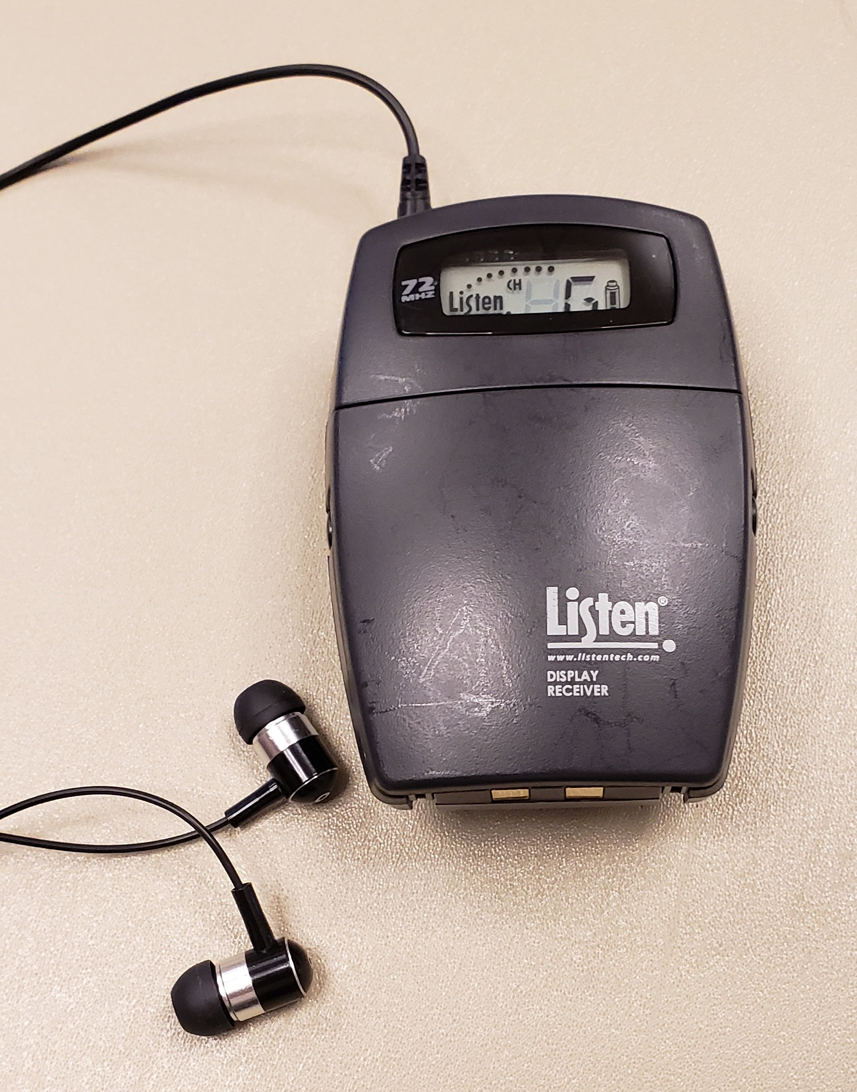 Hearing assistance device